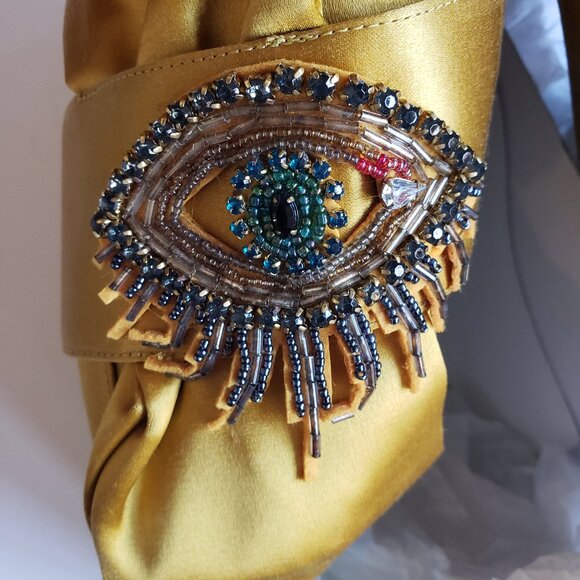 Sam Edelman  Beautiful Gold Satin Beaded Shoes - 8M - Picture 3 of 4